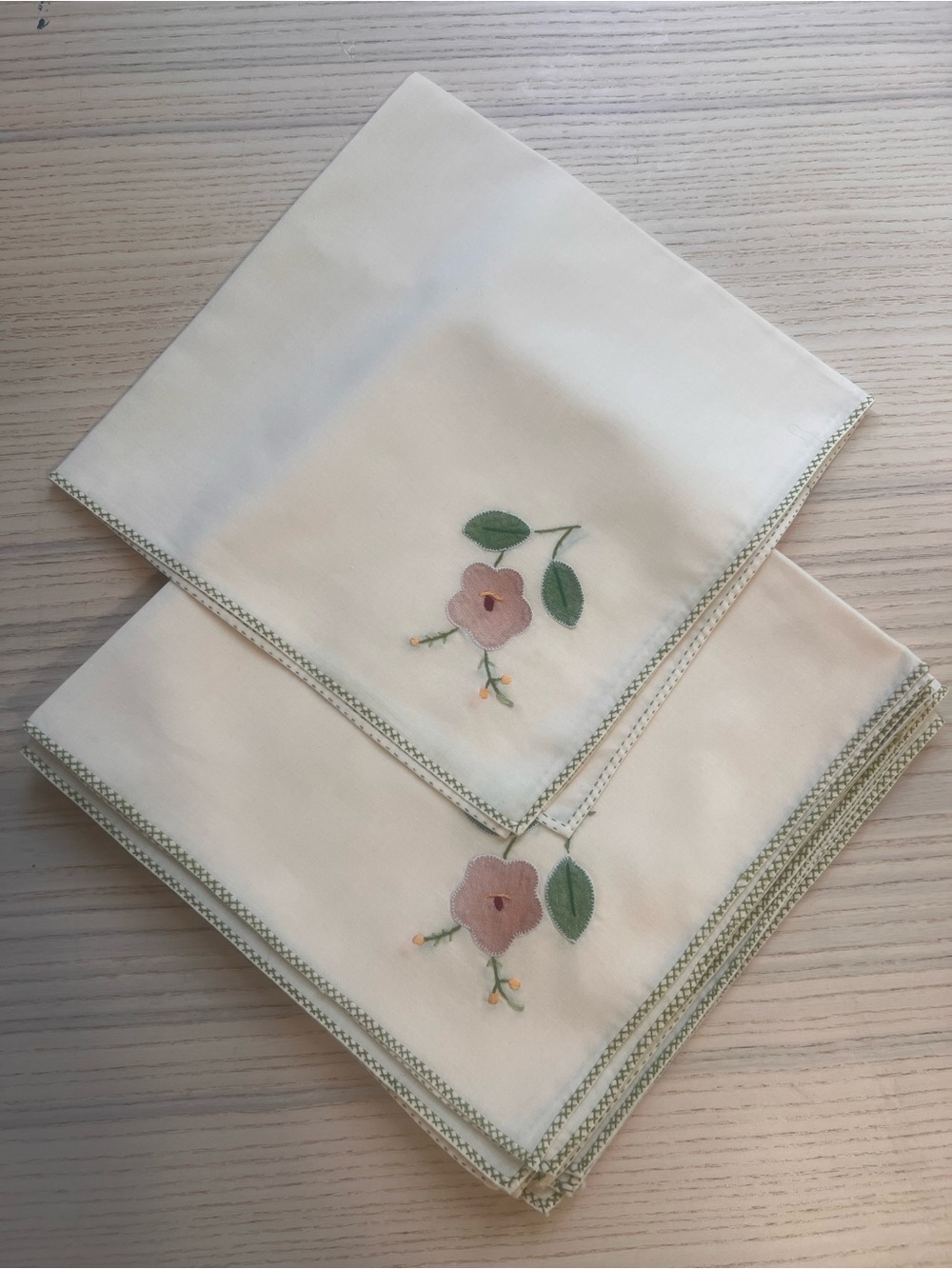 Set of 8 Vintage Ivory Floral Embroidered Cloth Napkins Cottagecore Wedding